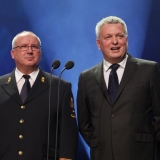 Miloš Svobda - HZS ČR a Pavel Káčer - RWE - vyhlášení výsledků ankety Dobrovolní hasiči roku 2014