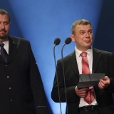 Slavomír Bell - HZS ČR a Rudolf Toužín - DCom - vyhlášení výsledků ankety Dobrovolní hasiči roku 2014